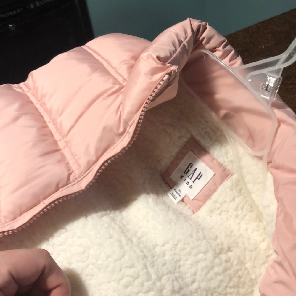 Gap vest